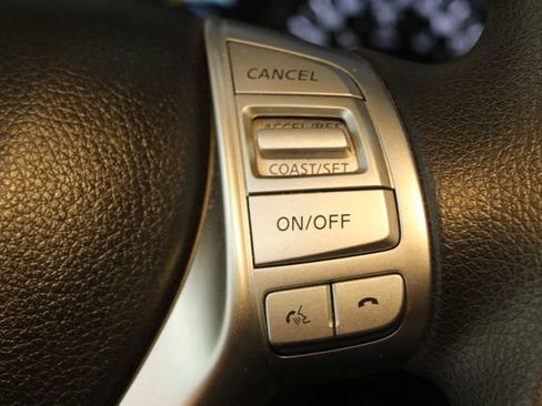 Used 2016 Nissan Rogue S FWD image 22