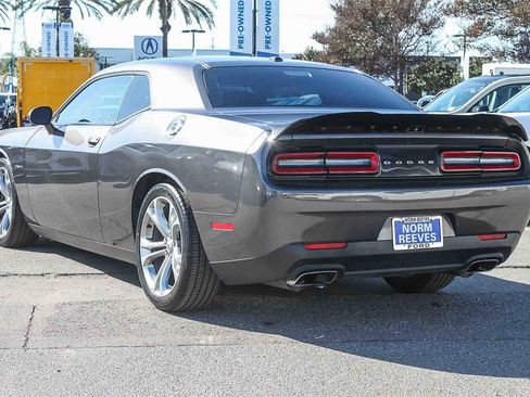 Used 2021 Dodge Challenger R/T image 9