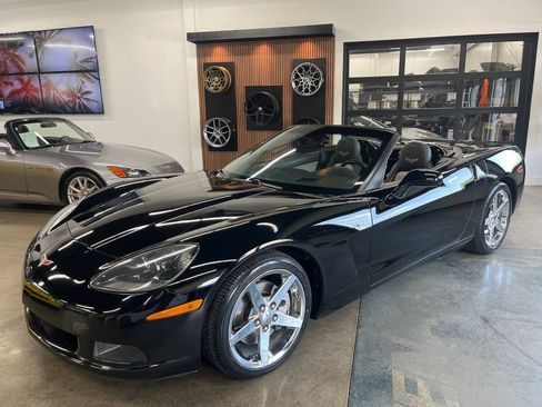 Used 2007 Chevrolet Corvette Convertible w/ Preferred Equipment Group RWD image 4