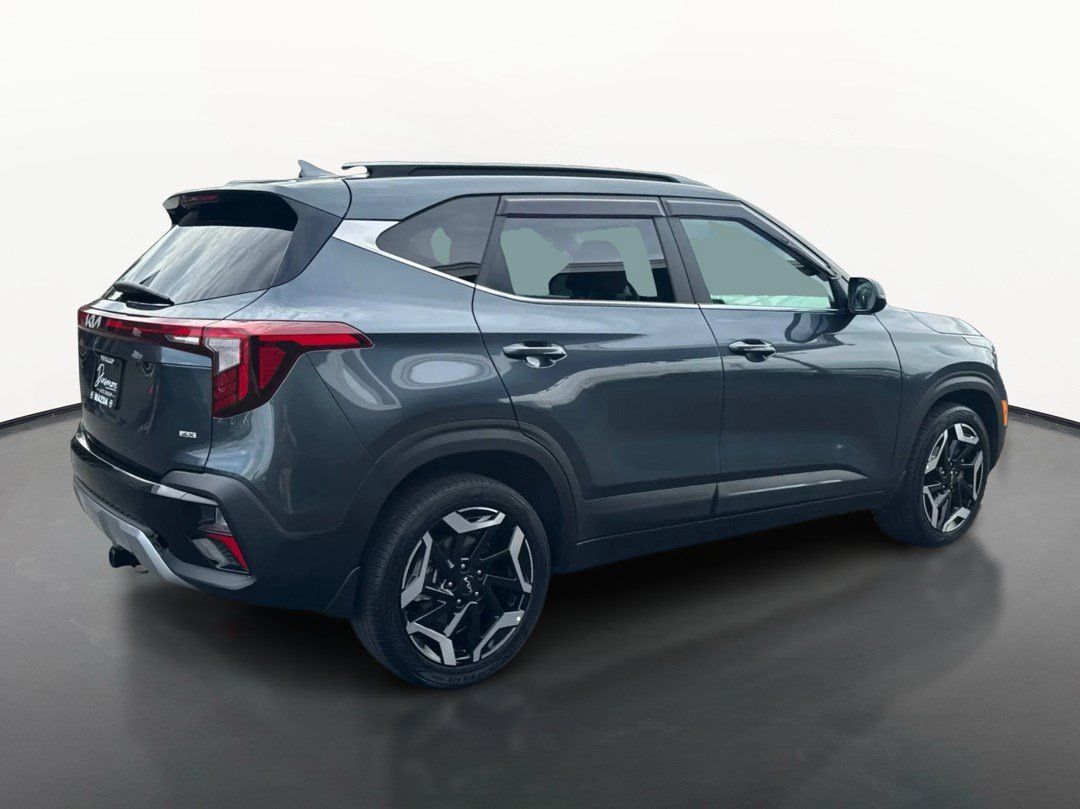 Used 2024 Kia Seltos SX AWD/4WD image 3