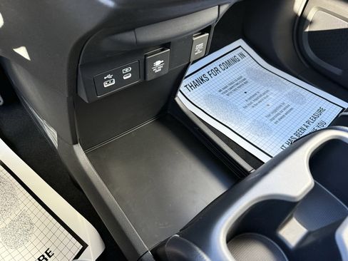 New 2026 Honda Odyssey Touring image 23