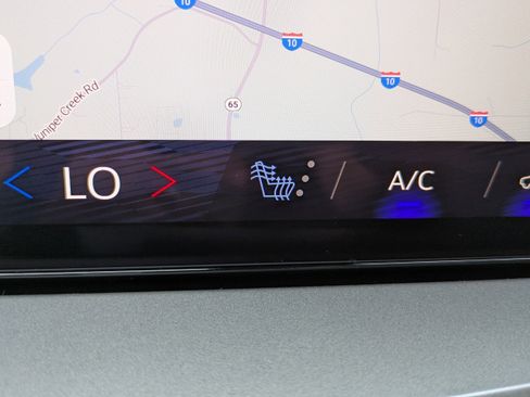 New 2026 Chevrolet Traverse LT image 26