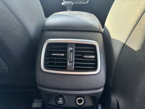 Used 2020 Kia Sorento LX w/ LX I4 Convenience Package FWD image 20