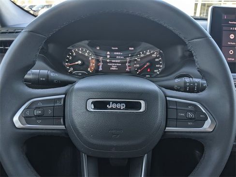 Used 2022 Jeep Compass Altitude image 20