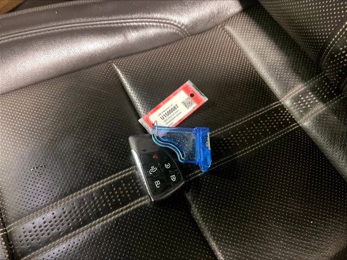 Used 2023 Chevrolet Silverado 1500 High Country w/ Technology Package image 30