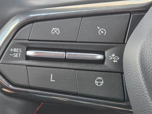 Used 2024 Chevrolet Traverse RS w/ LPO, Floor Liner Package AWD/4WD image 18