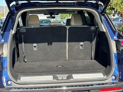 Used 2023 INFINITI QX60 Luxe w/ Cargo Package FWD image 29