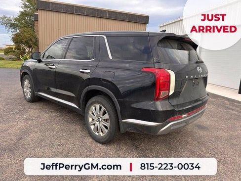 Used 2023 Hyundai Palisade SE w/ Cargo Package AWD/4WD image 4
