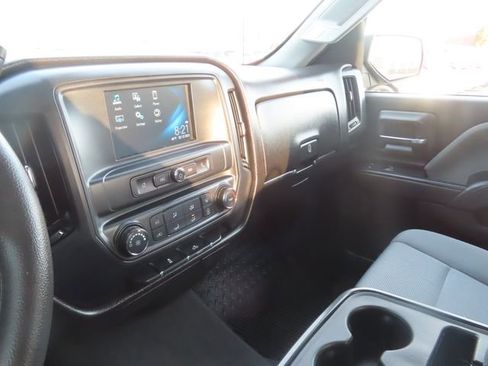 Used 2019 Chevrolet Silverado 1500 Custom w/ Custom Convenience Package AWD/4WD image 33