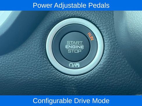 New 2026 RAM 1500 4x4 Crew Cab image 11