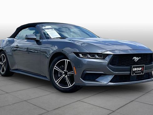 Used 2024 Ford Mustang Premium image 3