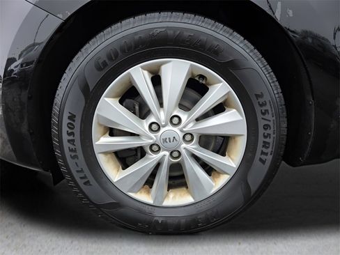 Used 2016 Kia Sedona LX w/ Option Group 020 image 11