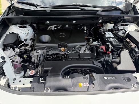 Used 2021 Toyota RAV4 XLE FWD image 25