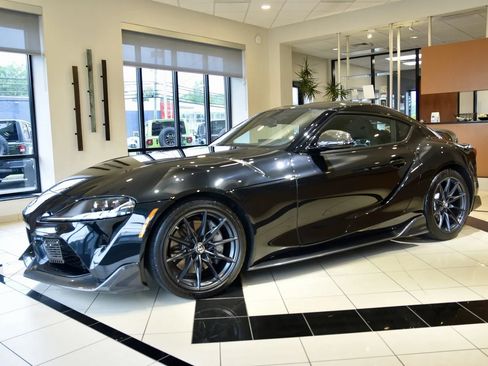 Used 2024 Toyota Supra RWD image 3
