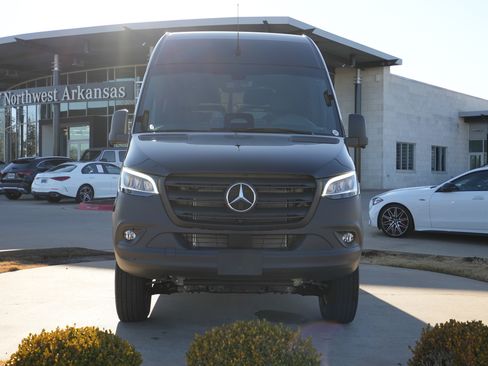 New 2026 Mercedes-Benz Sprinter 2500 image 2