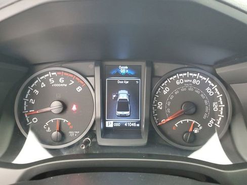 Used 2022 Toyota Tacoma SR RWD image 21