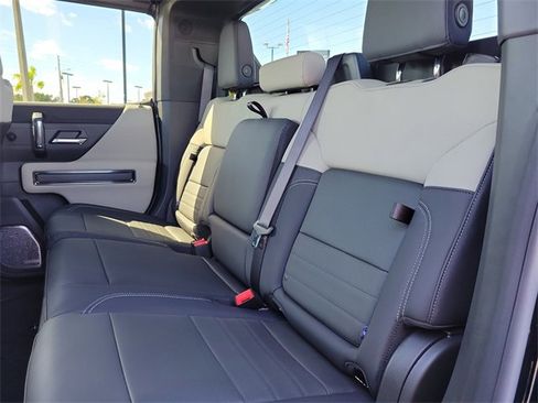 New 2026 GMC Hummer EV 4x4 Crew Cab image 9