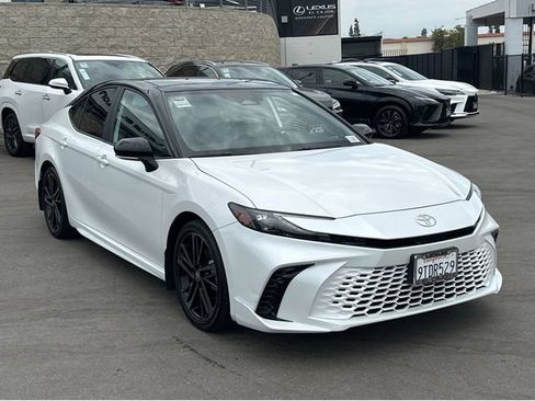 Used 2025 Toyota Camry XSE w/ Premium Package FWD image 2