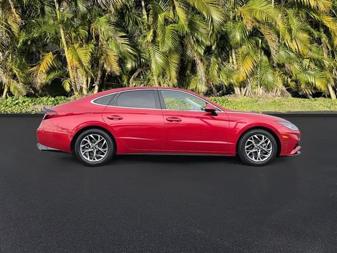 Used 2021 Hyundai Sonata SEL FWD image 3