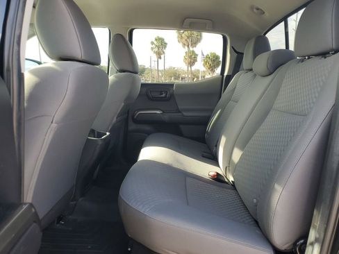 Used 2022 Toyota Tacoma SR5 w/ Technology Package image 8