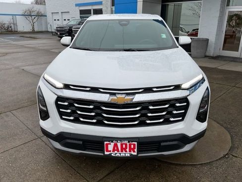 New 2026 Chevrolet Equinox LT image 3