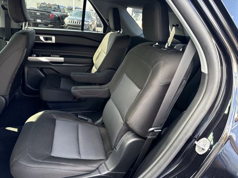 Certified 2023 Ford Explorer XLT w/ Class IV Trailer Tow Package image 10