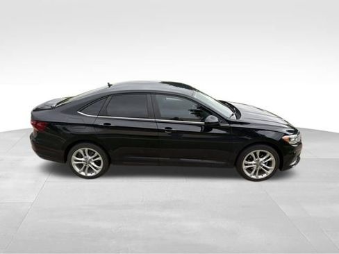 Used 2019 Volkswagen Jetta S FWD image 2