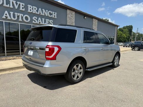Used 2021 Ford Expedition XLT RWD image 7