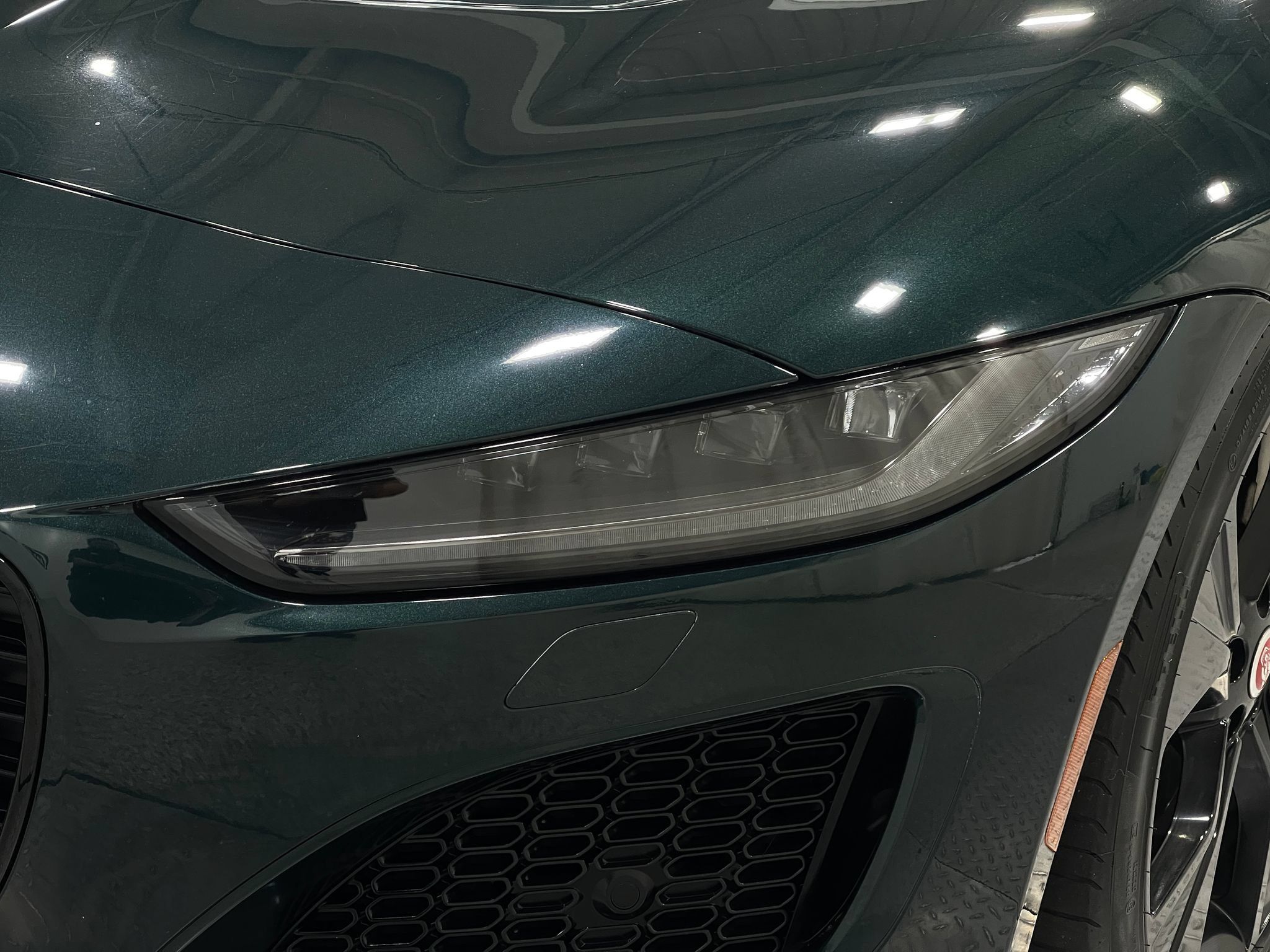 Used 2021 Jaguar F-TYPE Convertible RWD image 30