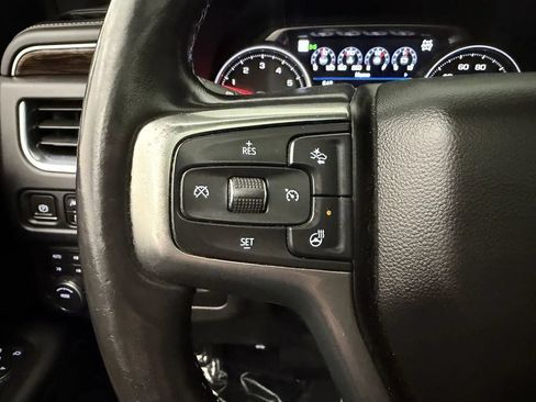 Used 2021 Chevrolet Suburban Premier AWD/4WD image 12