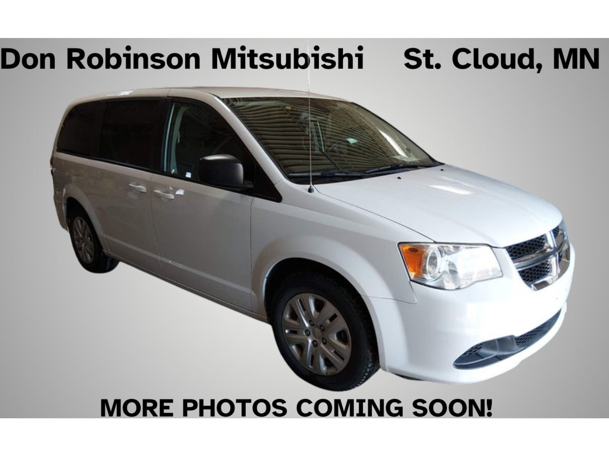 Used 2018 Dodge Grand Caravan SE w/ UConnect Hands-Free Group FWD image 1