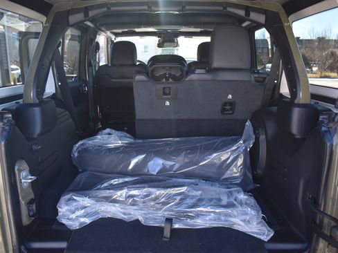 New 2026 Jeep Wrangler Unlimited Rubicon image 23