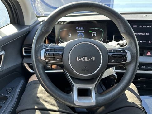 Used 2023 Kia Sportage LX image 34