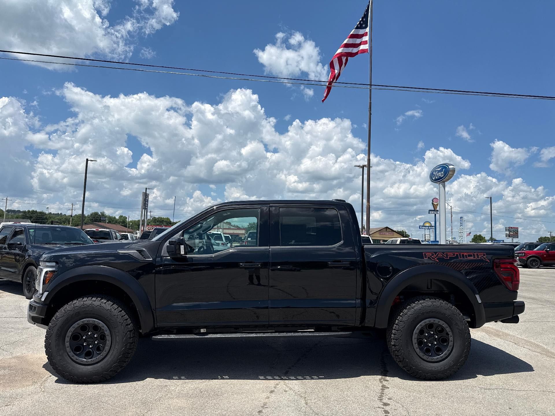 New 2025 Ford F150 Raptor AWD/4WD image 7