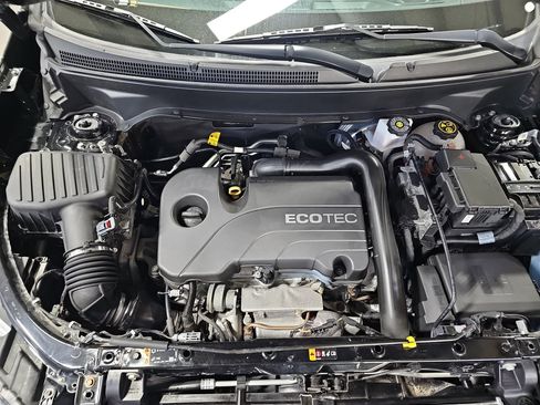 Used 2021 Chevrolet Equinox LT image 30