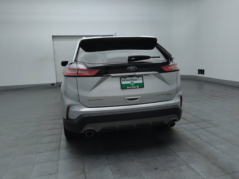 Used 2019 Ford Edge Titanium FWD image 6