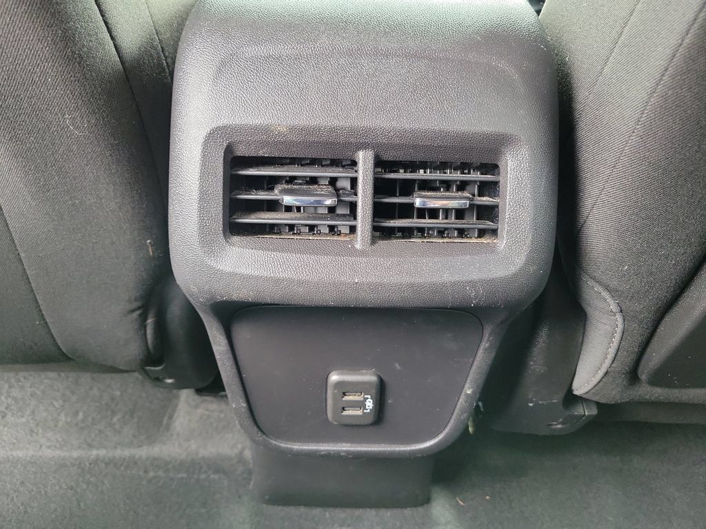 Used 2024 GMC Terrain SLE w/ Driver Convenience Package AWD/4WD image 13