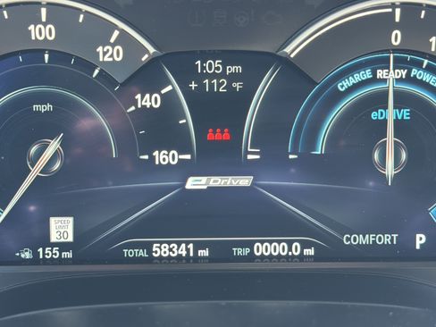 Used 2019 BMW 530e w/ Premium Package RWD image 2