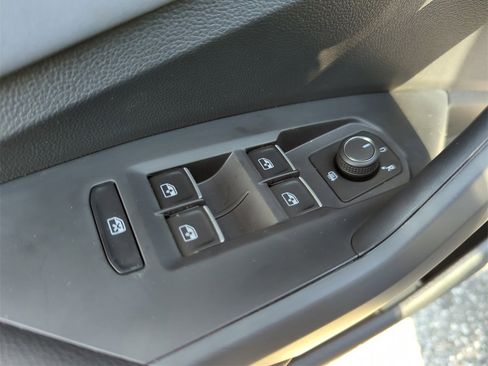 New 2026 Volkswagen Jetta SE image 26