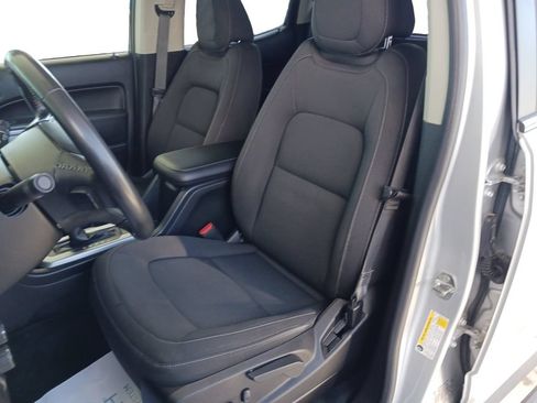 Used 2018 Chevrolet Colorado LT w/ LT Convenience Package AWD/4WD image 26