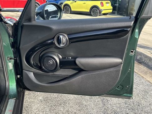 Used 2018 MINI Cooper S image 29