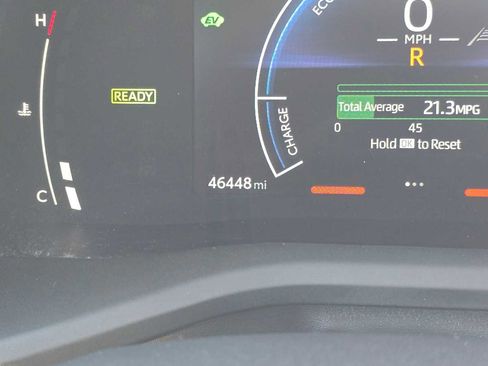 Used 2025 Toyota Camry LE FWD image 28