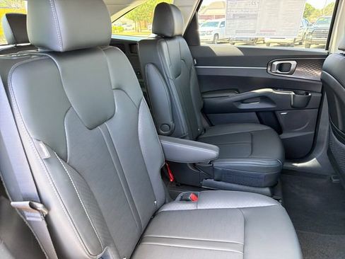 New 2026 Kia Sorento EX FWD image 23