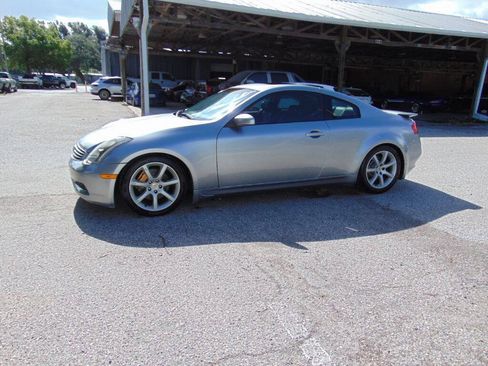 Used 2004 INFINITI G35 Coupe w/ Premium Pkg RWD image 8