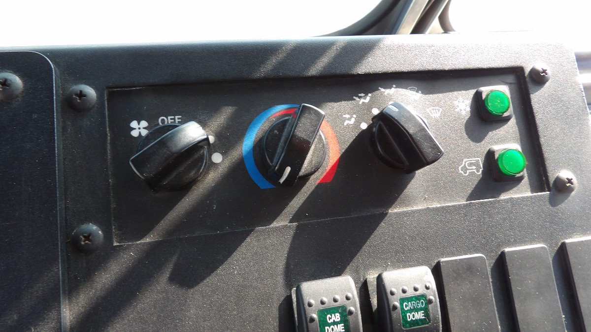 Used 2014 Ford E-350 and Econoline 350 Super Duty w/ A/C Prep Package RWD image 13