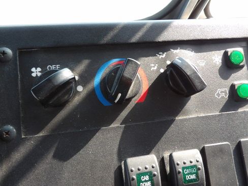 Used 2014 Ford E-350 and Econoline 350 Super Duty w/ A/C Prep Package RWD image 13