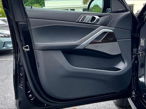 Used 2024 BMW X6 xDrive40i w/ Premium Package AWD/4WD image 22