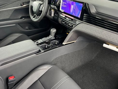New 2026 Toyota Camry XLE FWD image 17