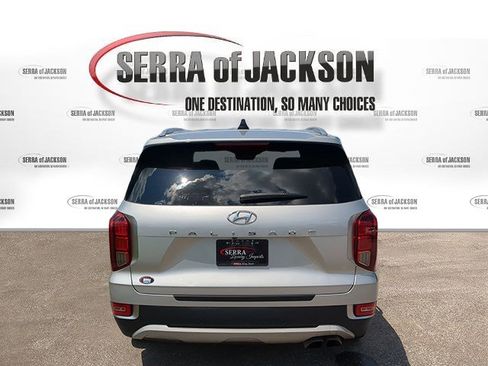 Used 2021 Hyundai Palisade SEL w/ Premium Package FWD image 7