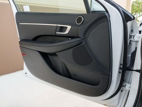 New 2025 Hyundai Sonata SEL image 16